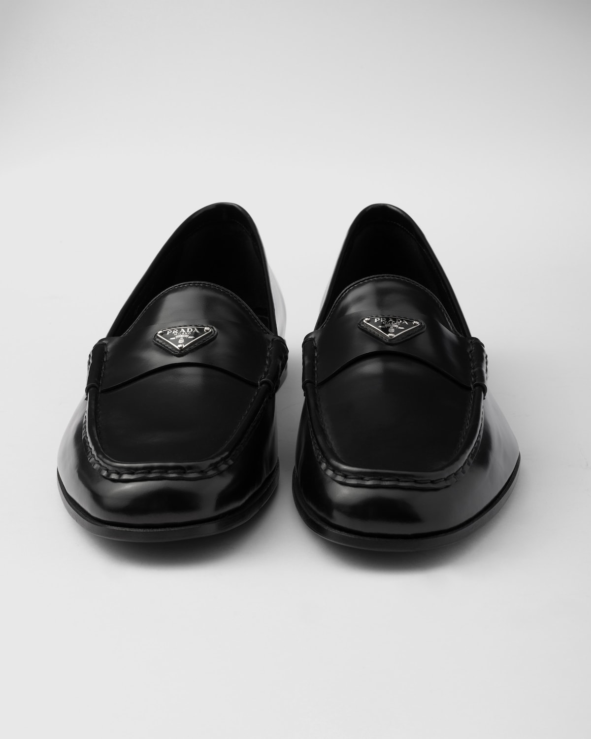 Prada Mocasines de piel cepillada Tienda