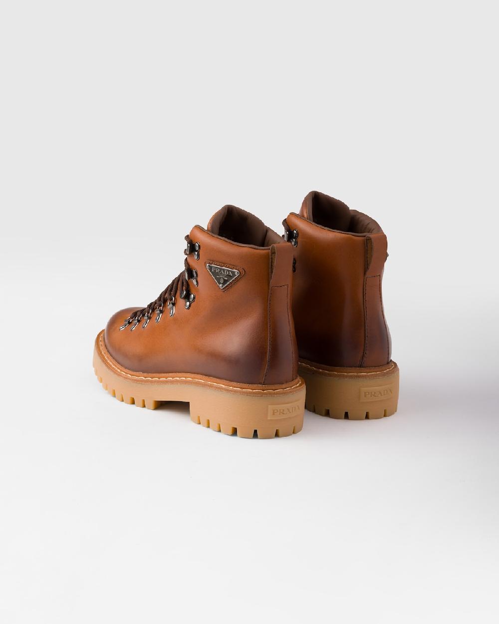 Prada Botines de piel con cordones Envío gratis