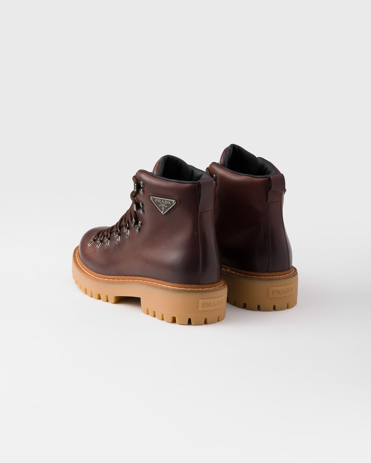 Prada Botines de piel con cordones Últimos 3 días