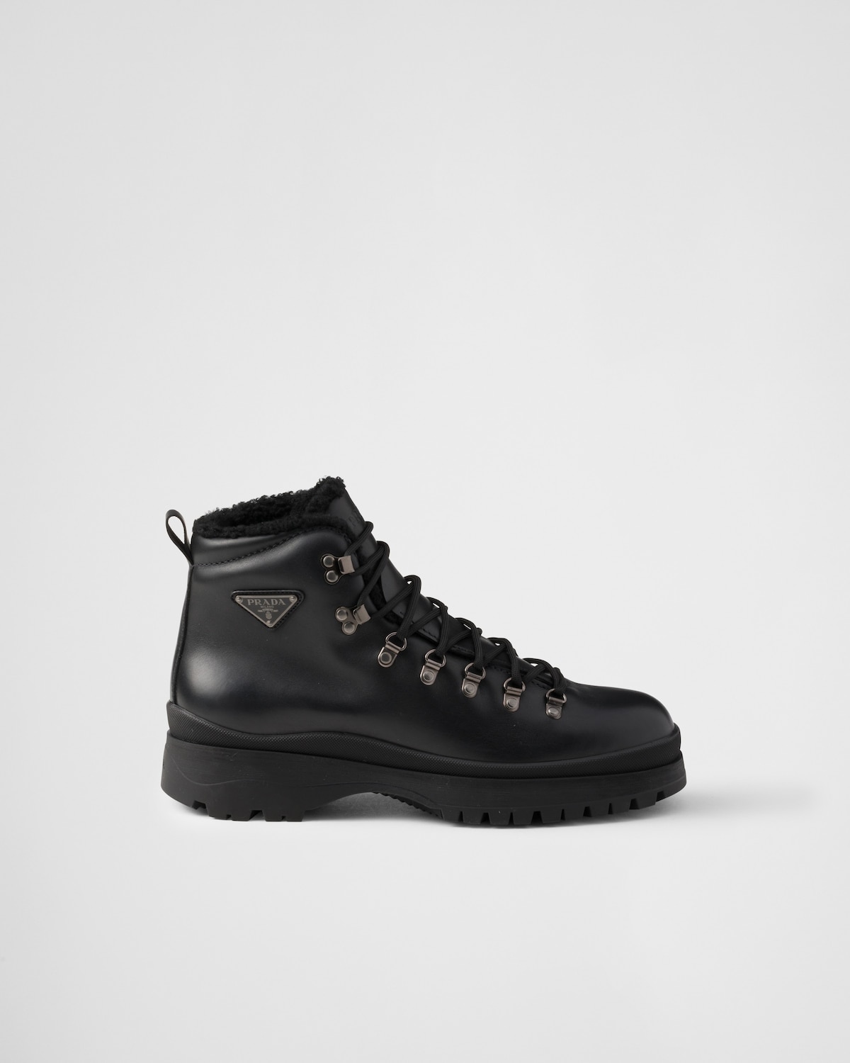 Prada Botines de piel Brixxen Último día