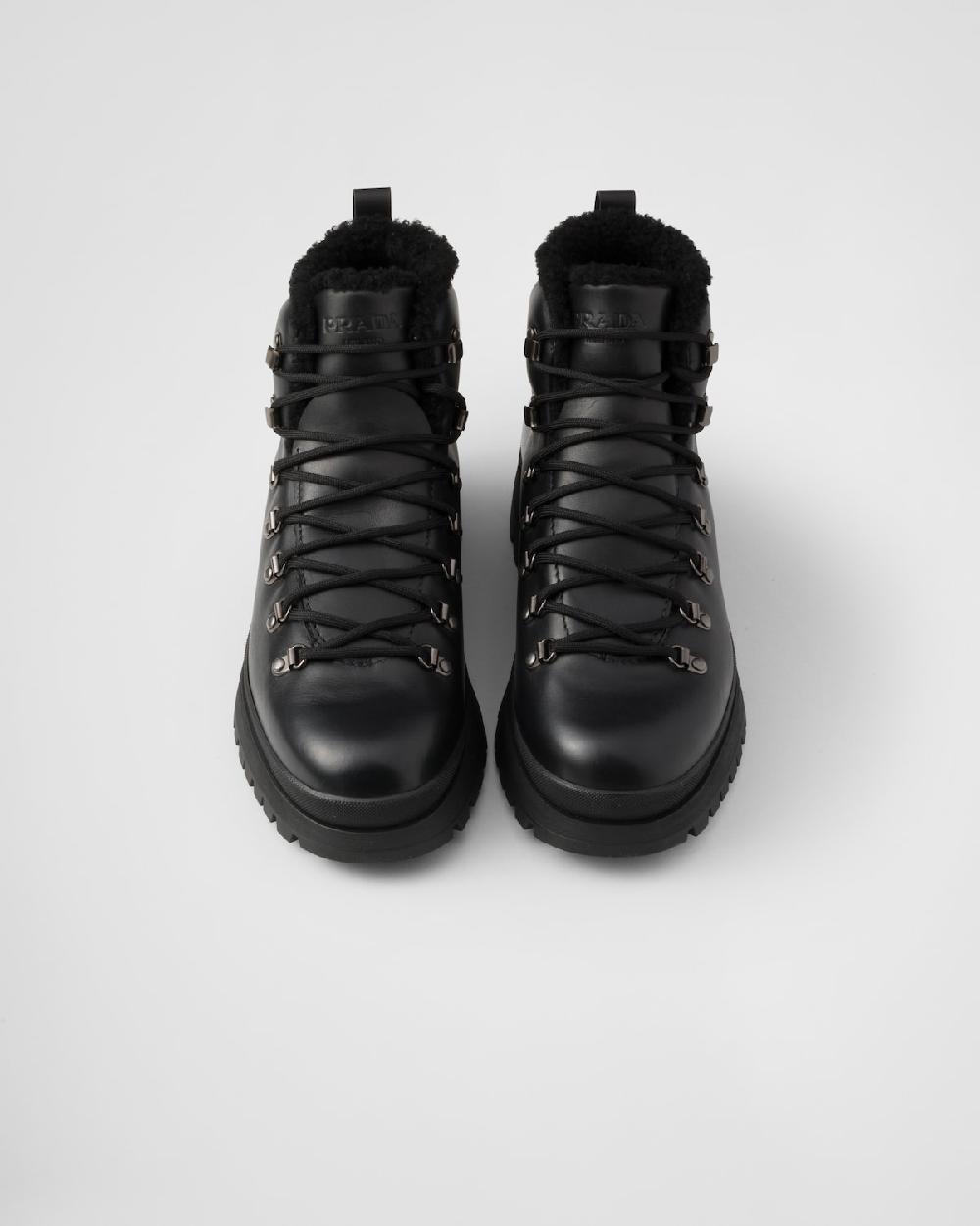 Prada Botines de piel Brixxen Último día