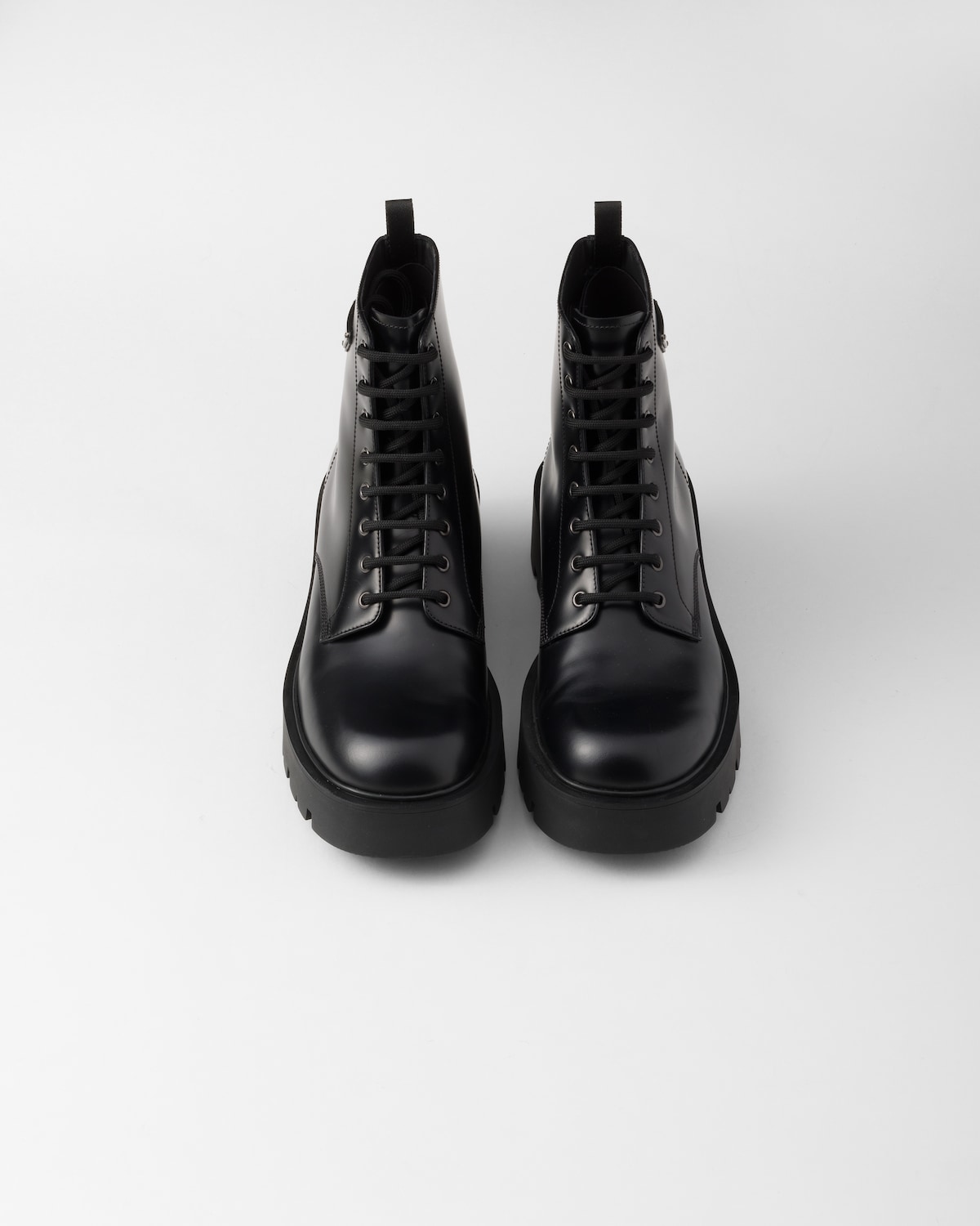 Prada Botas militares de piel cepillada Promoción por tiempo limitado