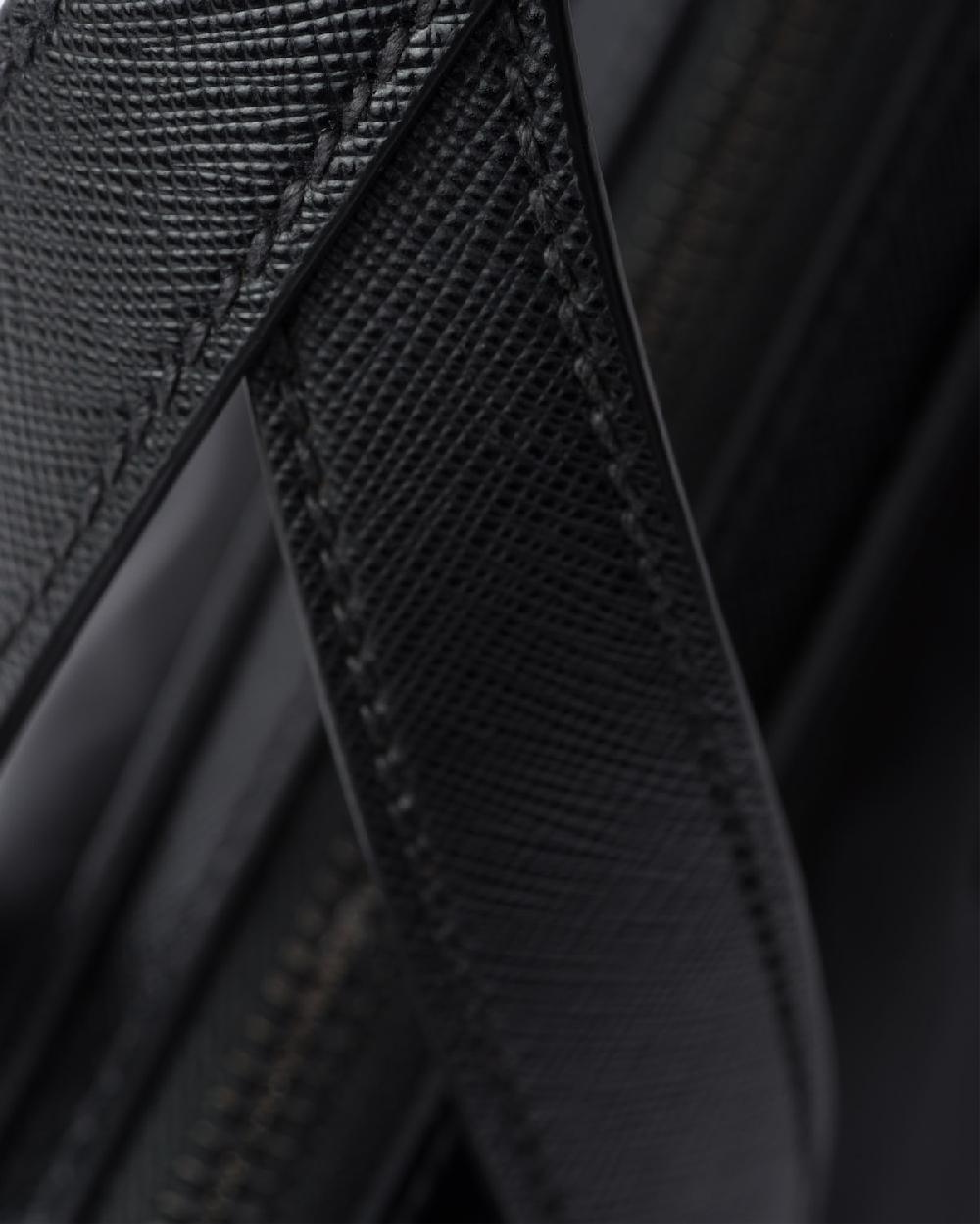 Prada Maletín de Re-Nylon y piel Saffiano Liquidación