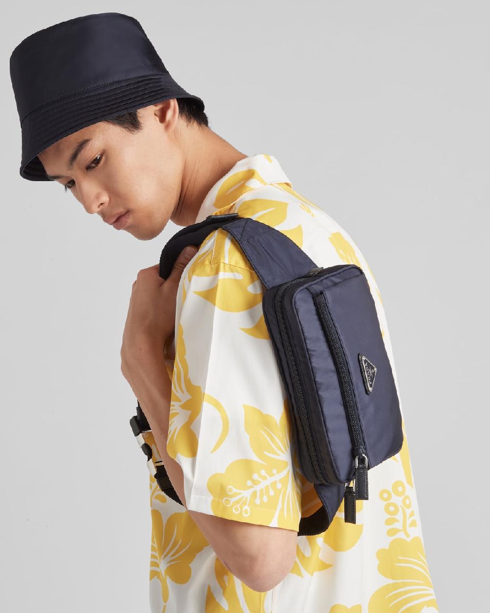 Prada Riñonera de Re-Nylon y piel Saffiano Ofertas especiales