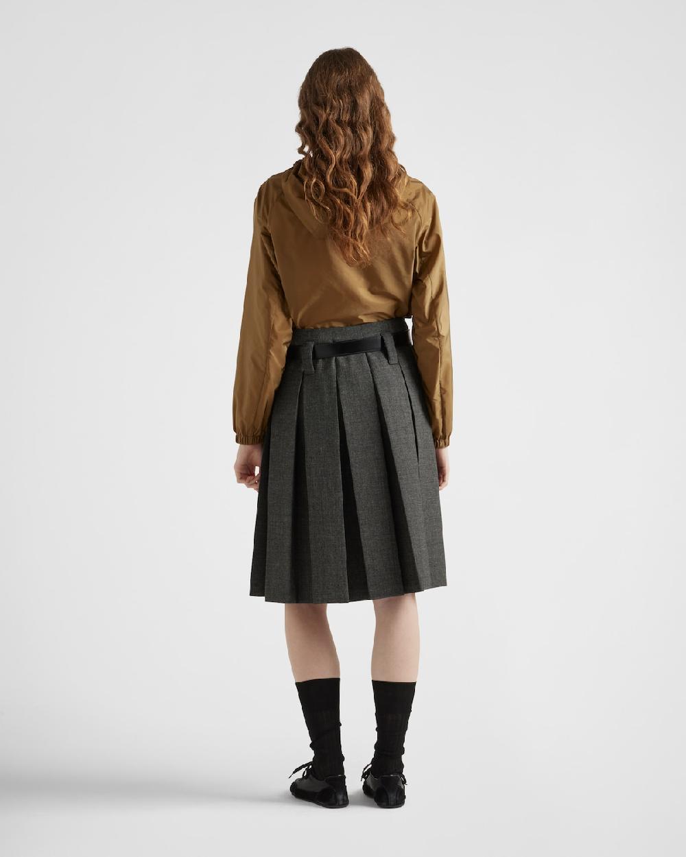 Prada Chaqueta de Re-Nylon ligero 2025