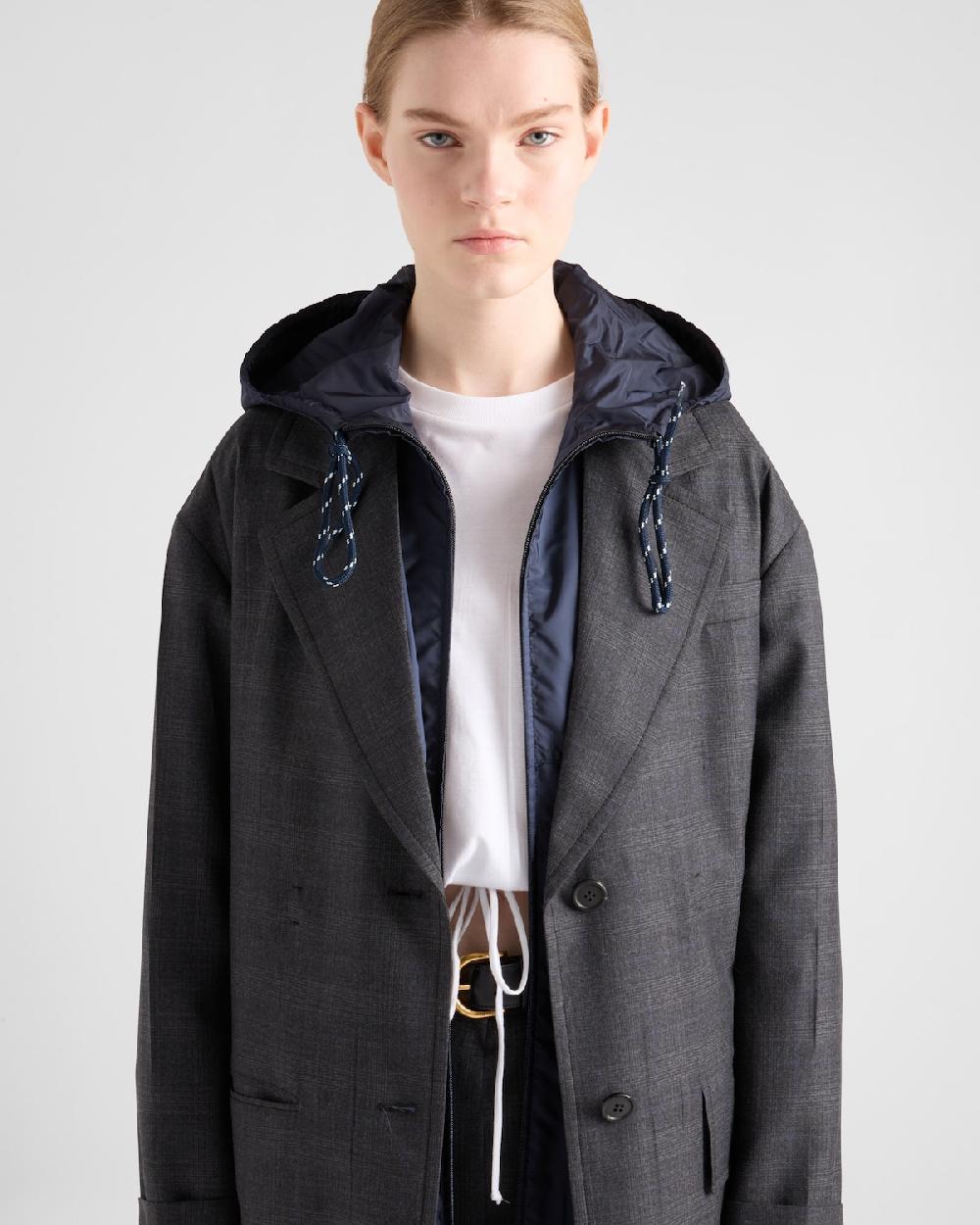 Prada Chubasquero de Re-Nylon ligero largo Venta caliente