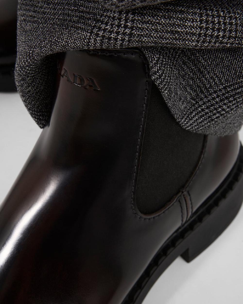 Prada Botas Chelsea de piel cepillada Solo hoy