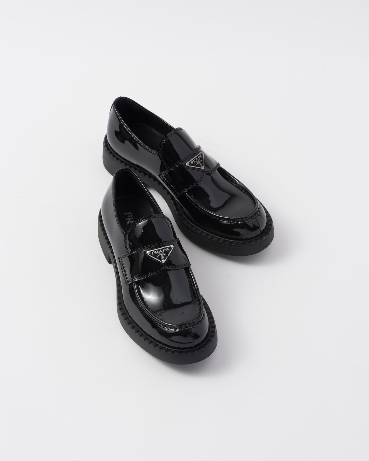 Prada Mocasines Chocolate de charol Solo queda un día