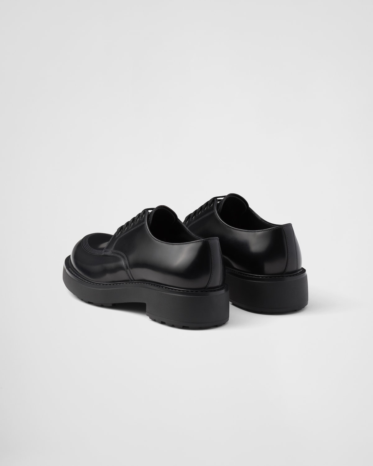 Prada Zapatos Derby en piel cepillada Tienda de fábrica