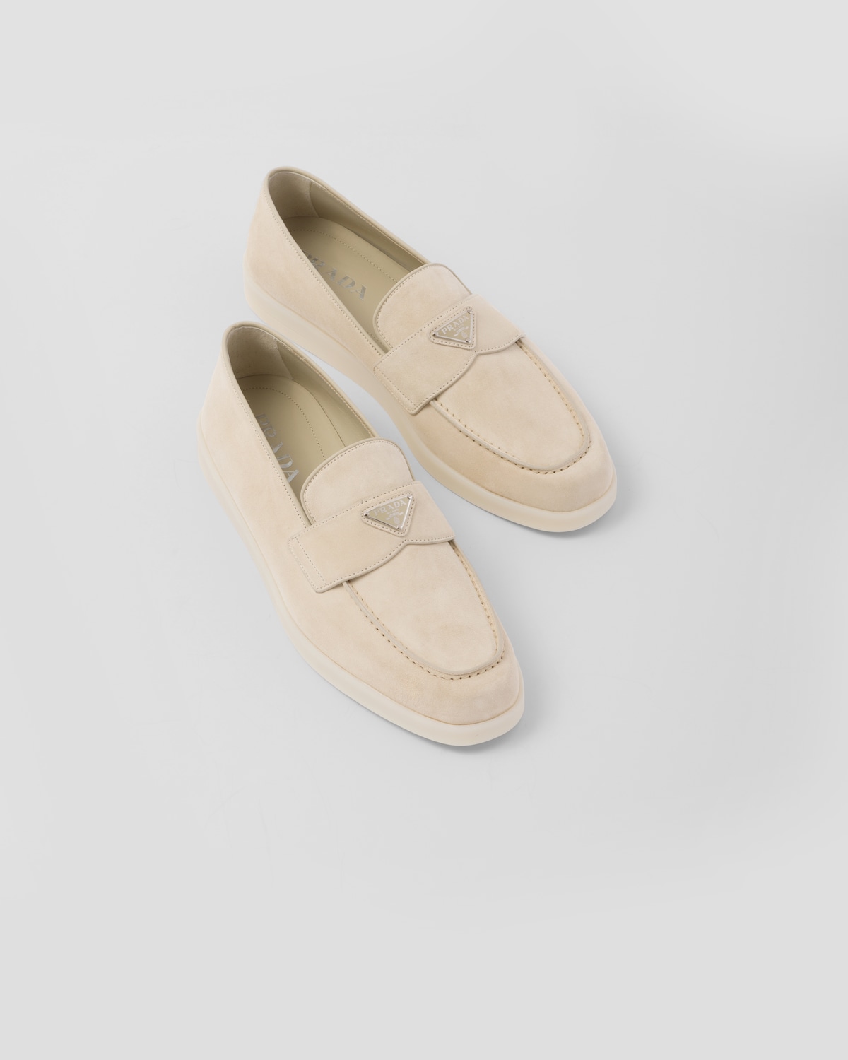 Prada Mocasines de ante Descuentos del mes