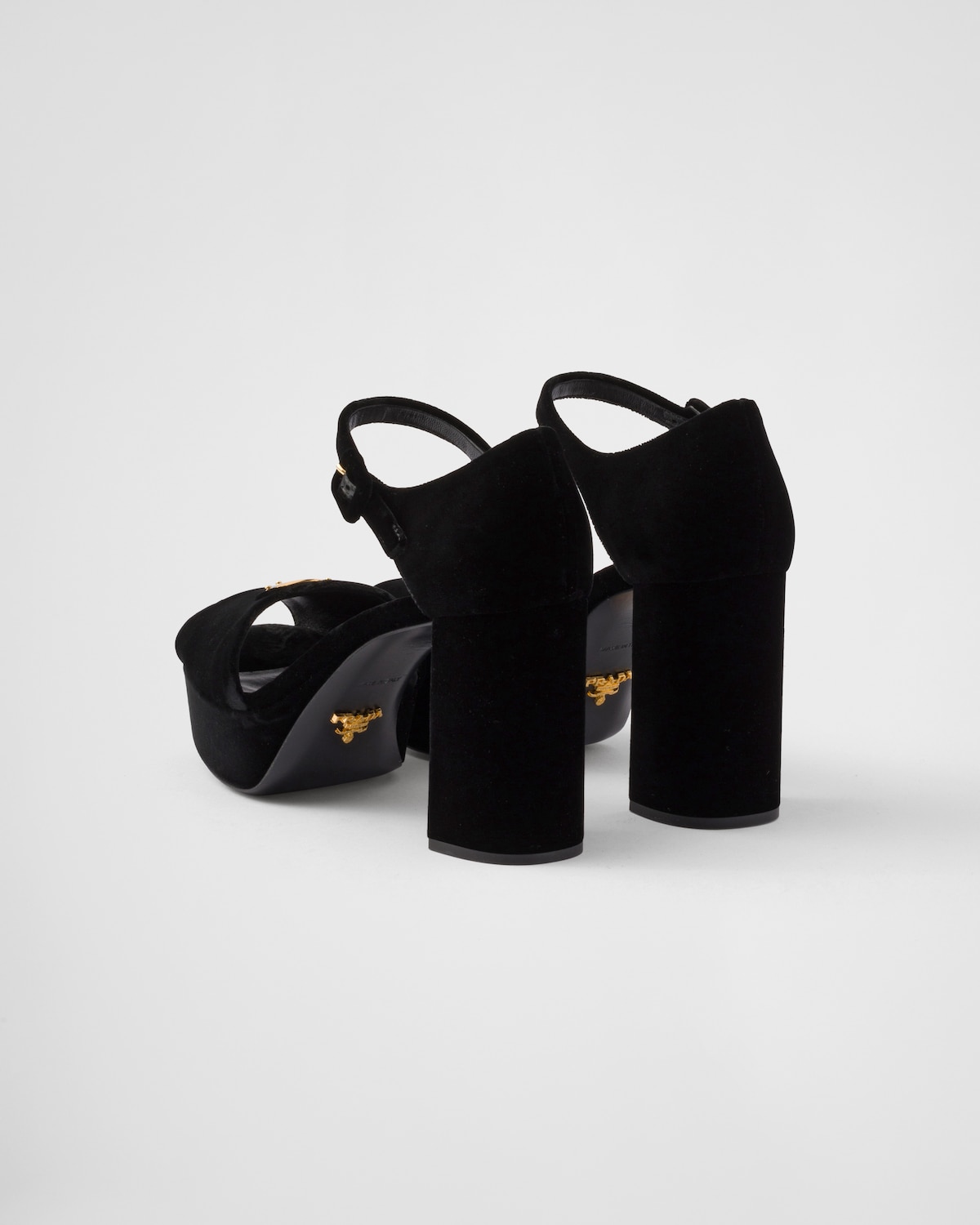 Prada Sandalias de plataforma de terciopelo Outlet online