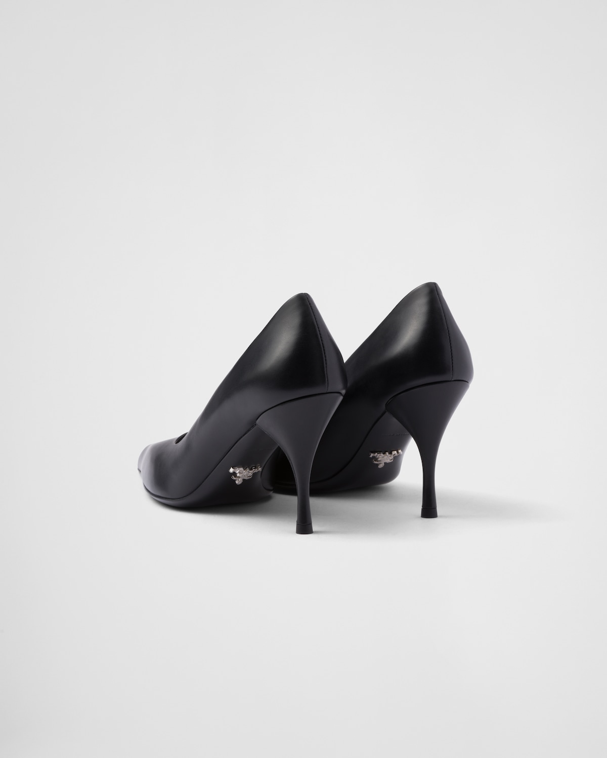 Prada Zapatos de salón de piel Ofertas