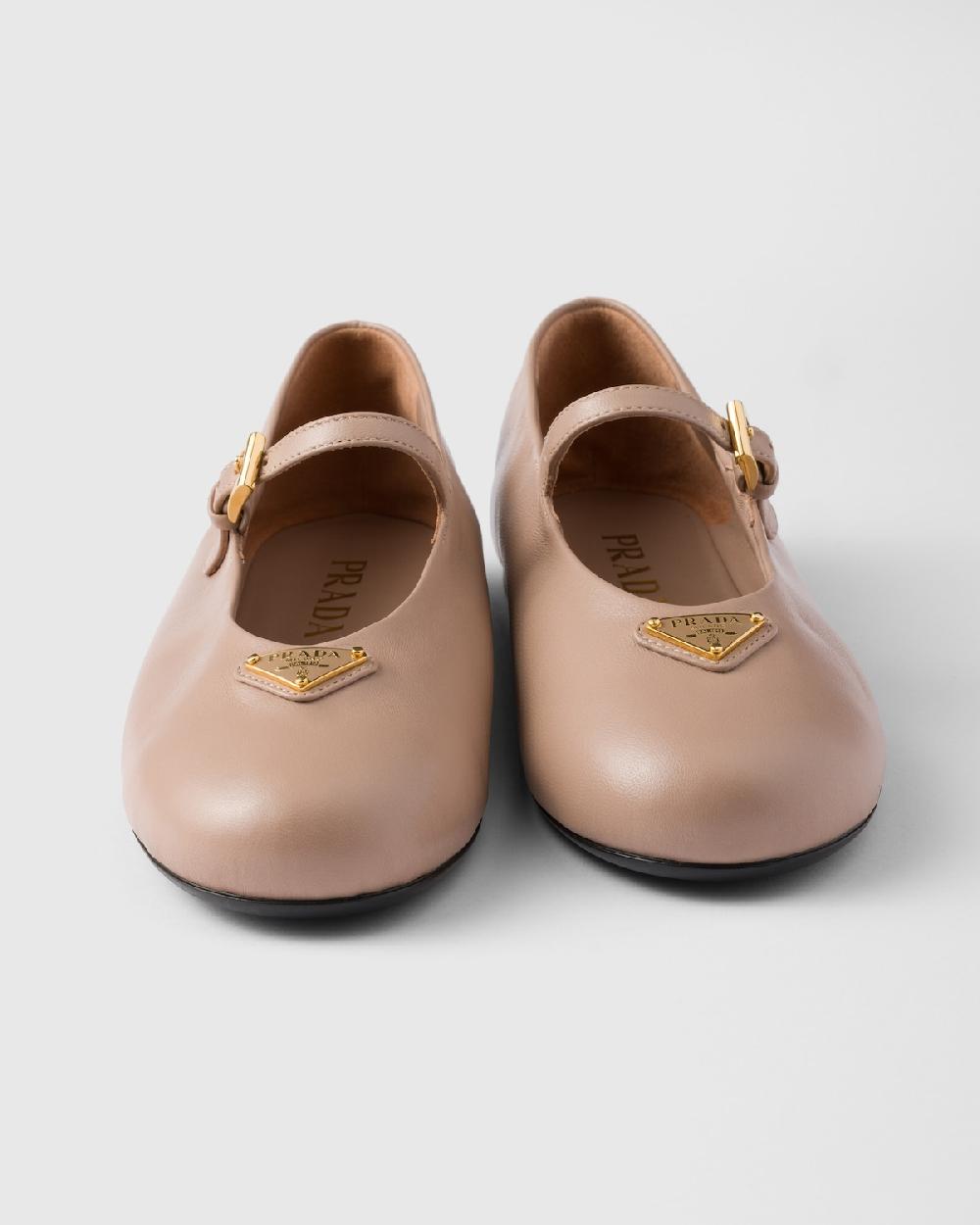 Prada Bailarinas de piel de napa En oferta