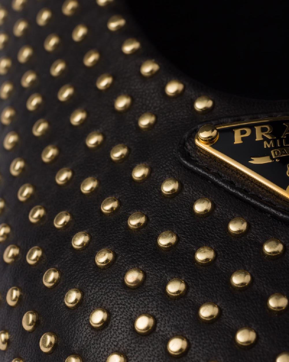 Prada Bailarinas de napa con tachuelas Gran oferta