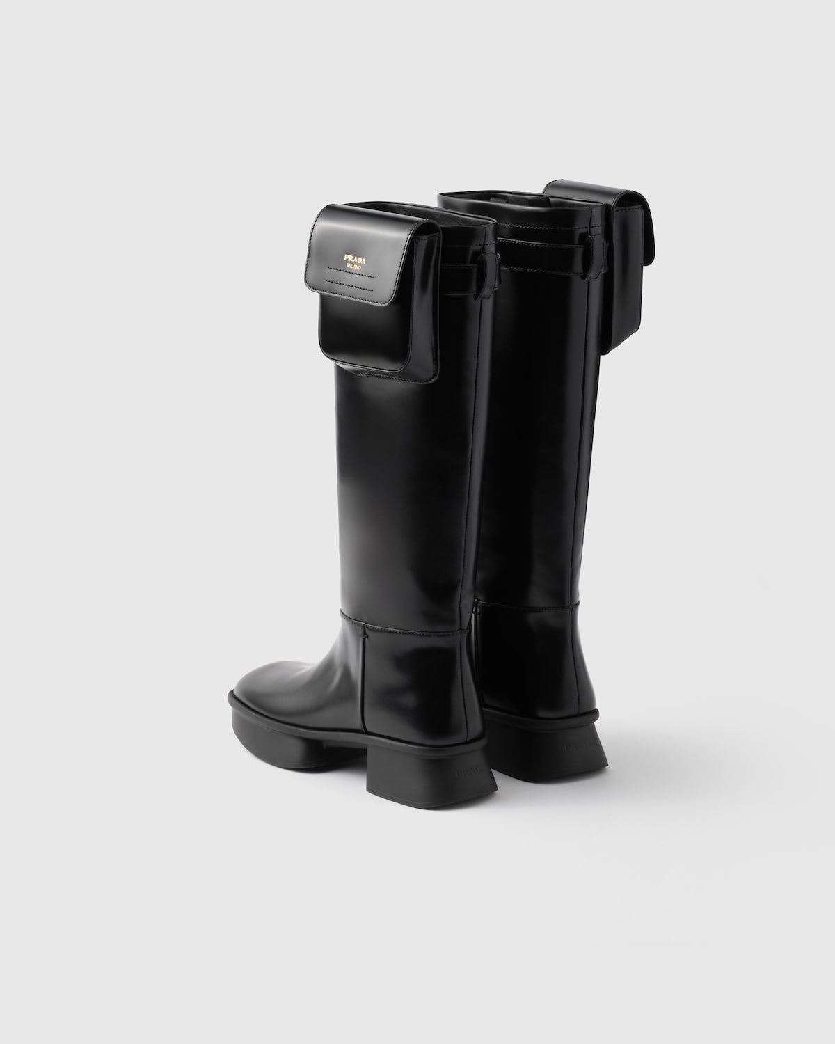 Prada Botas de piel cepillada con pouch Tienda