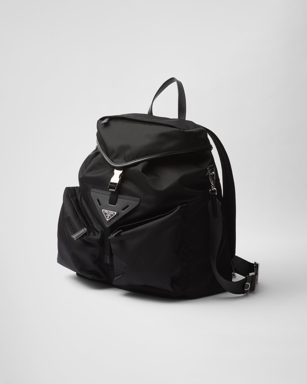 Prada Mochila de piel y Re-Nylon Ofertas especiales