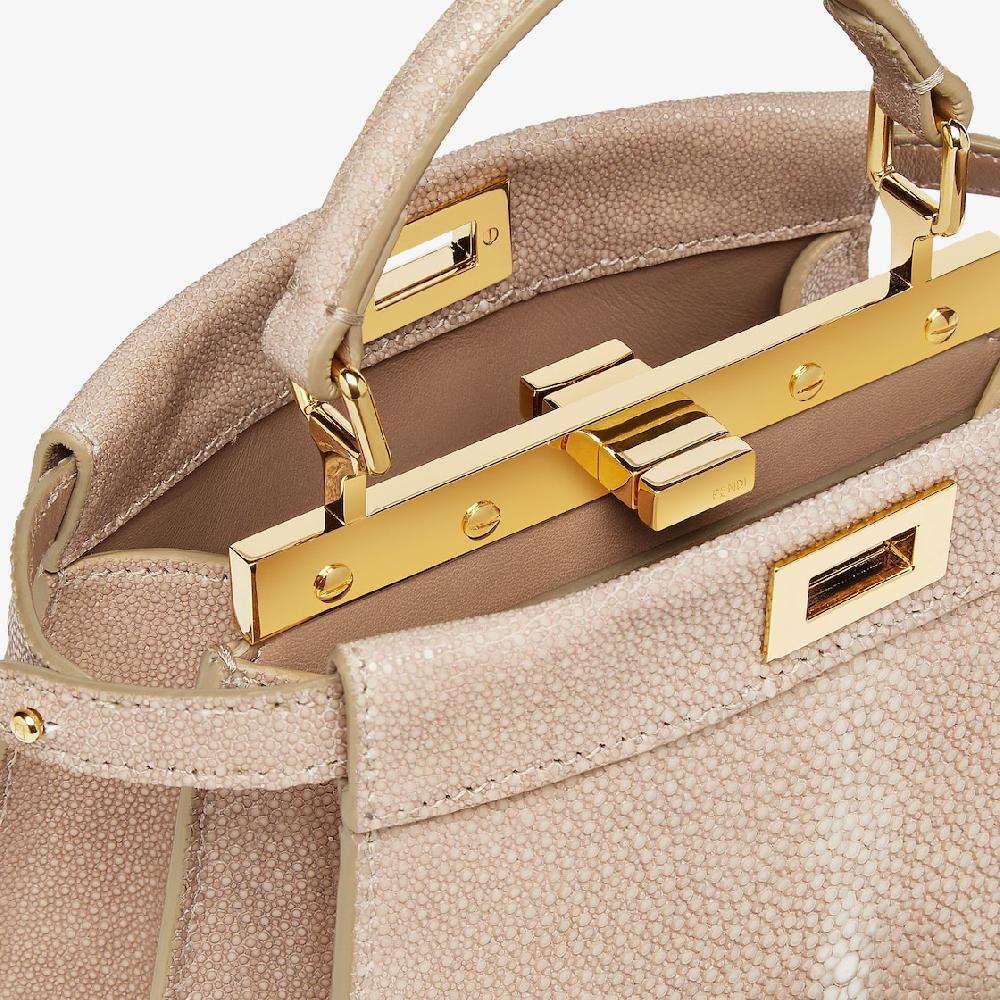 Fendi Peekaboo ISeeU Petite En línea