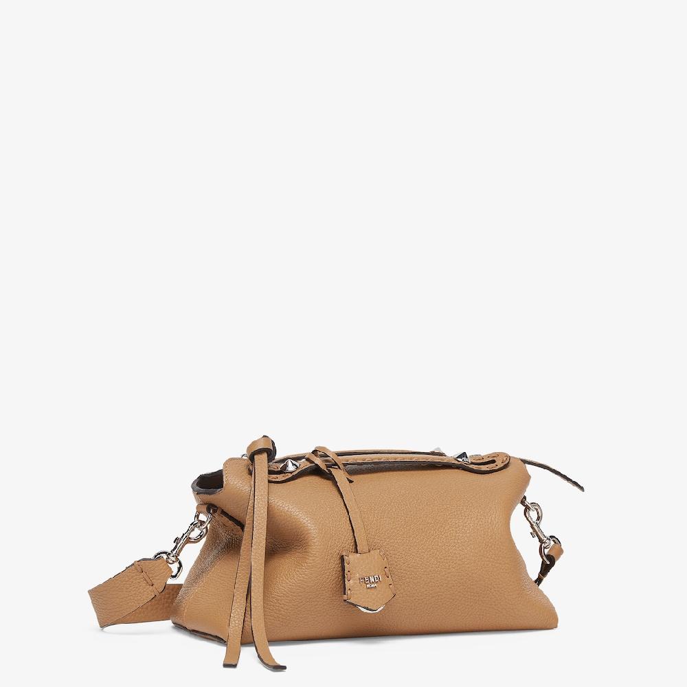 Fendi By The Way Selleria mediano Tienda