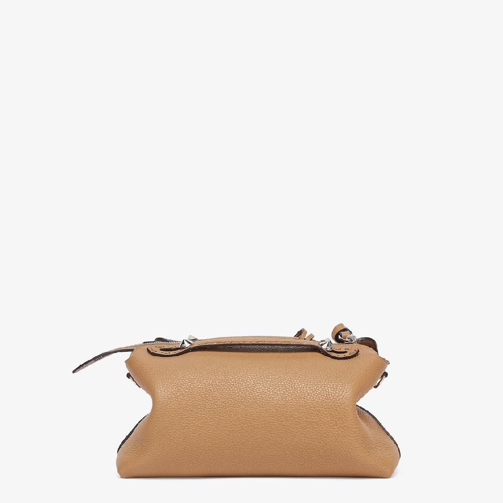 Fendi By The Way Selleria mediano Tienda
