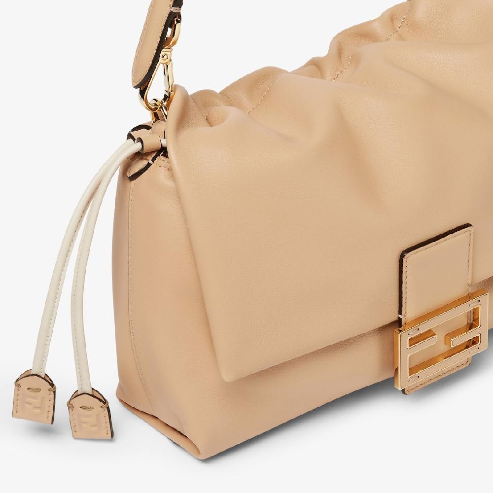 Fendi Mamma Baguette Medium Precio de fábrica