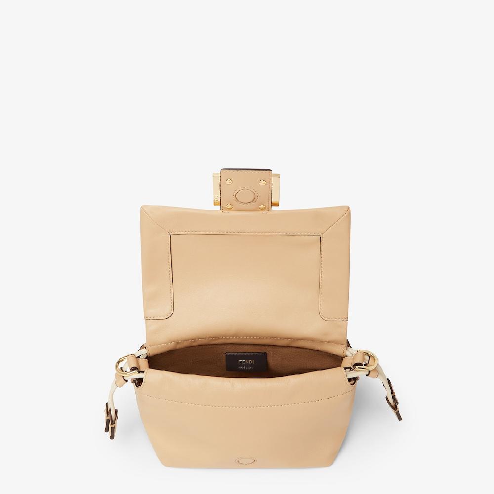 Fendi Mamma Baguette Small Promoción trimestral