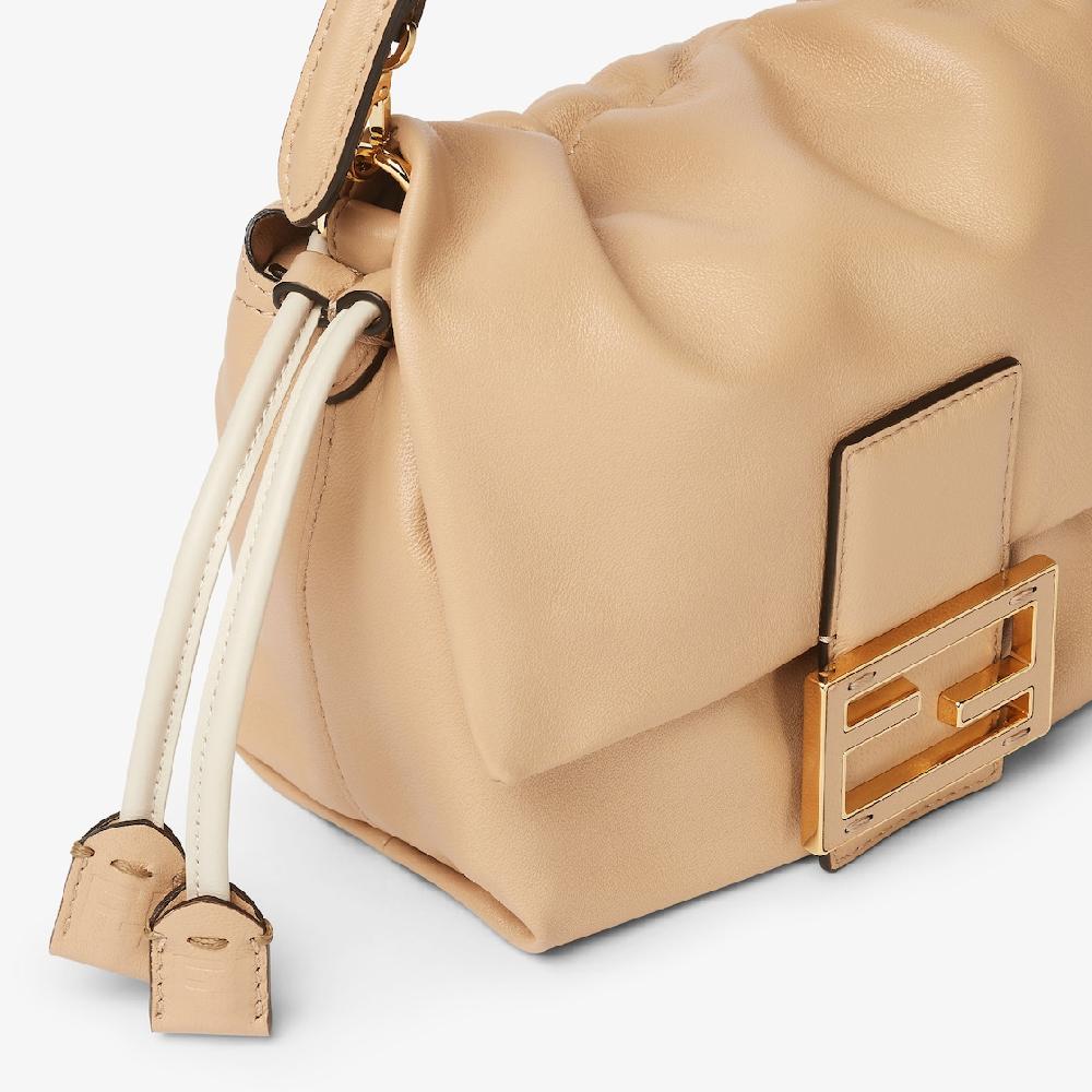 Fendi Mamma Baguette Small Promoción trimestral