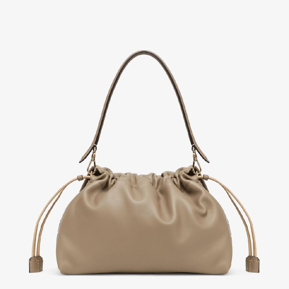 Fendi Mamma Baguette Large Solo queda un día