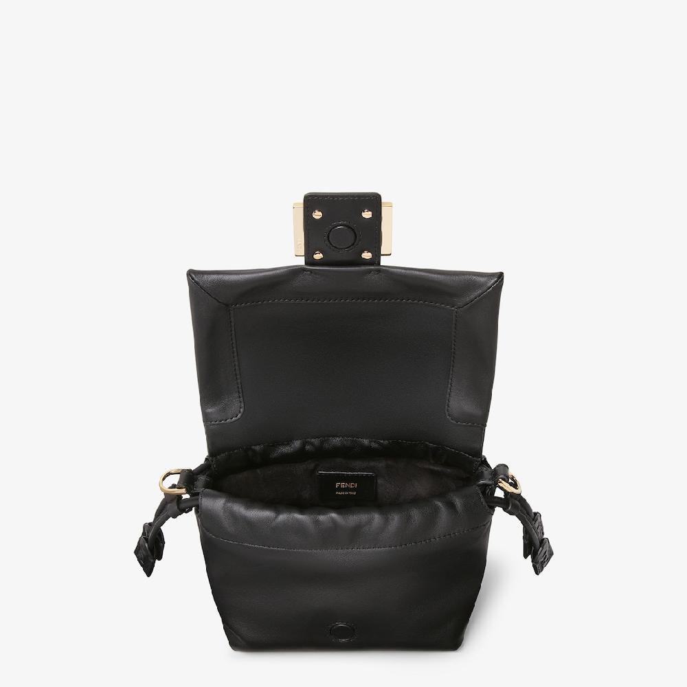 Fendi Mamma Baguette Small Tienda de fábrica