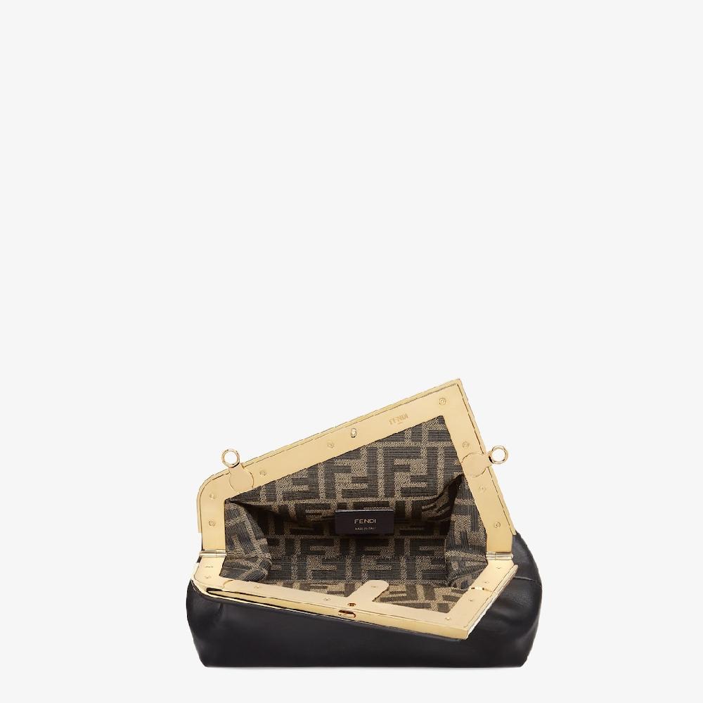 Fendi Fendi First Small Tienda