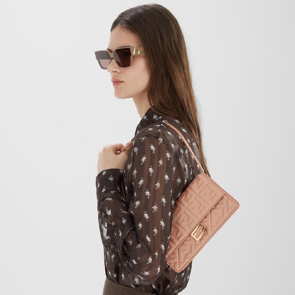 Fendi Wallet On Chain Baguette Oferta especial
