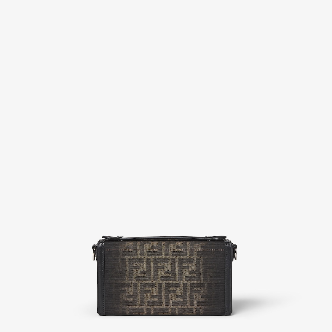 Fendi Baguette Soft Trunk Precio de fábrica