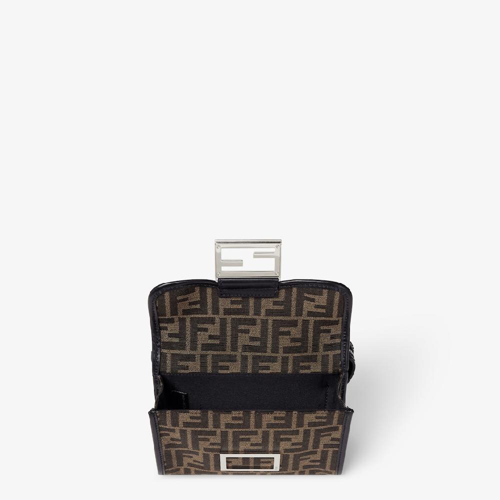 Fendi Baguette Double Solo queda un día