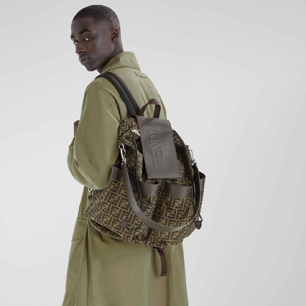 Fendi Fendi Strike grande Grandes ahorros