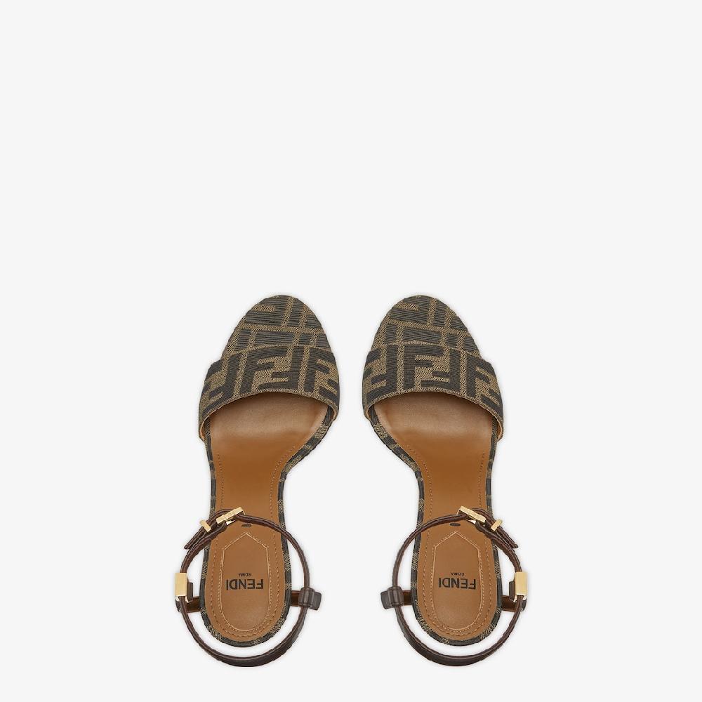 Fendi Delfina ÚLTIMAS EDICIONES