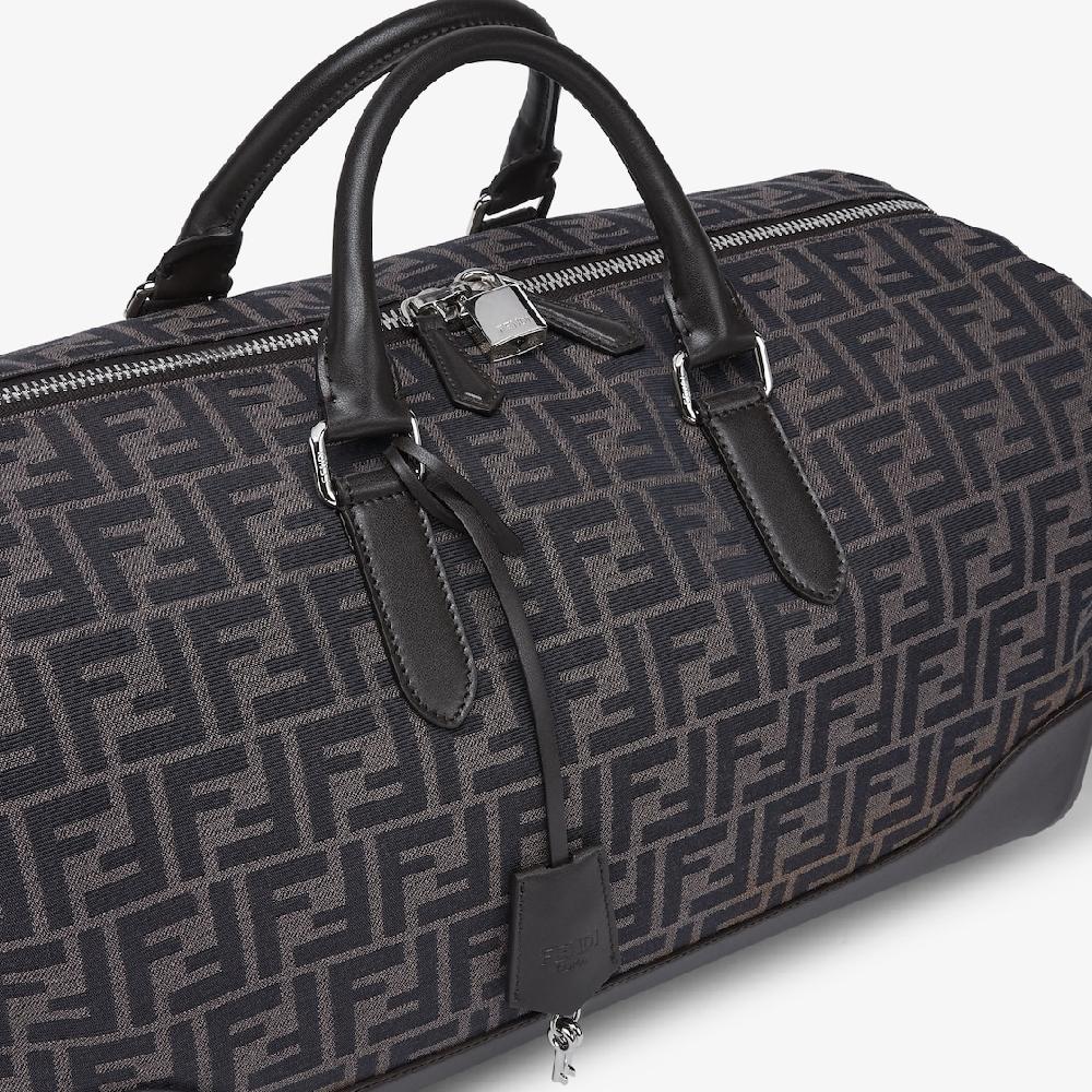Fendi Bolsa de viaje mediana Solo queda un día