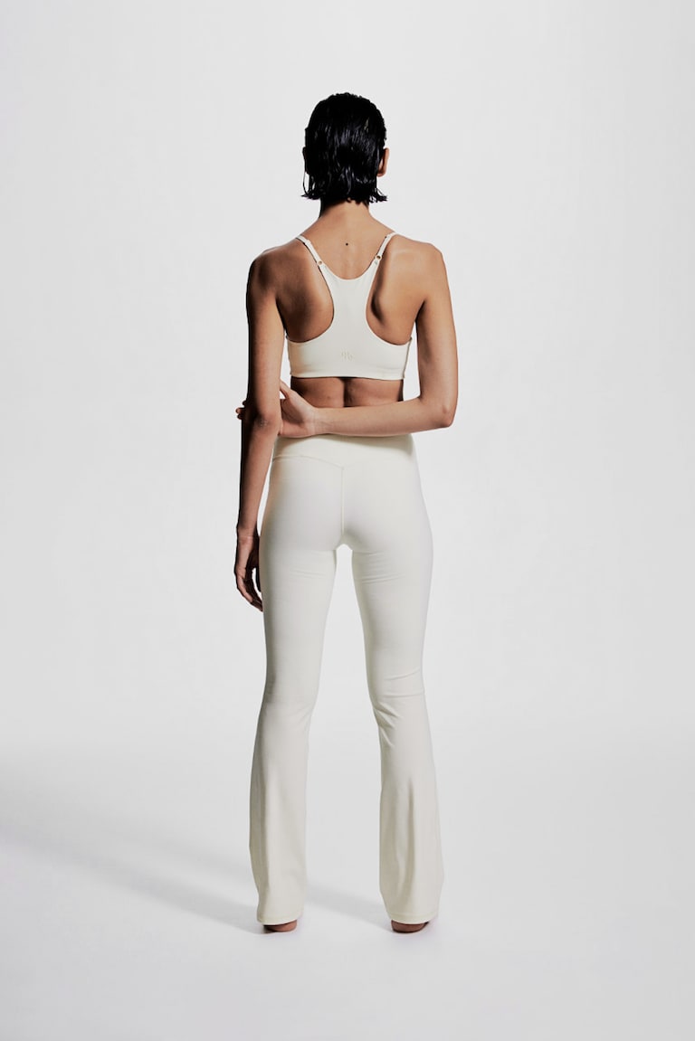 H&M Leggings de deporte acampanados con SoftMove™ - Blanco - MUJER Superdescuento