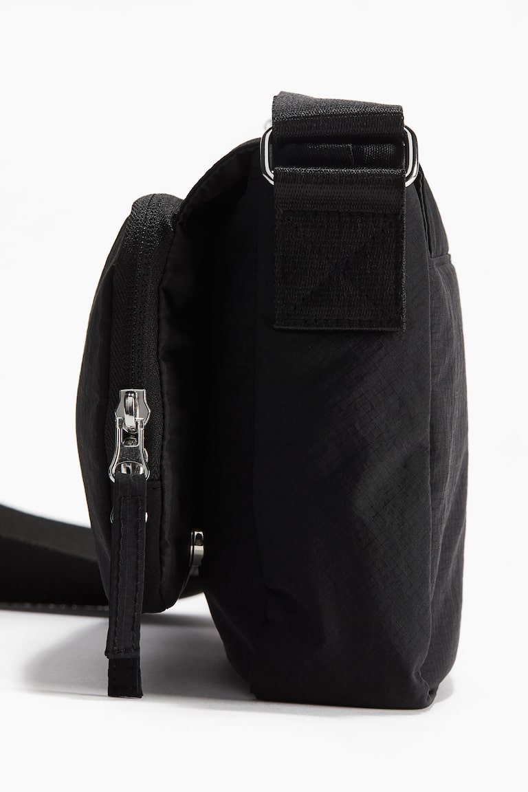H&M Bolso cruzado de nailon - Negro - HOMBRE Precio ultrabajo
