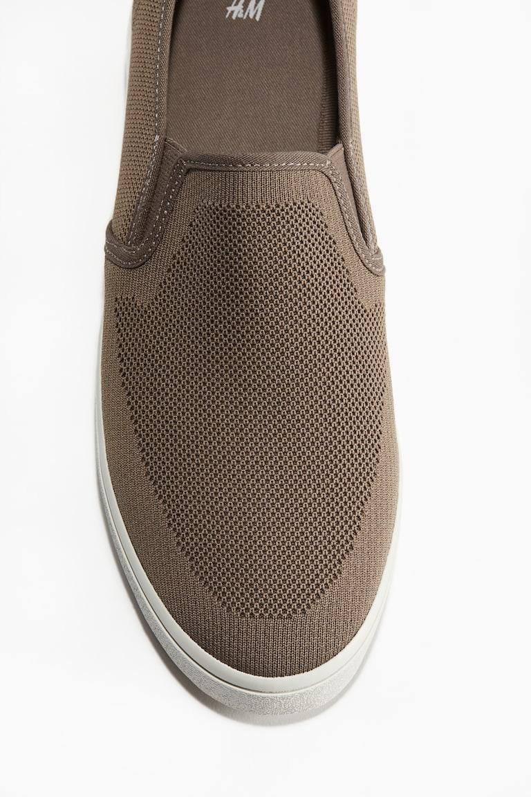 H&M Zapatillas deportivas de malla slip-on - Beige - HOMBRE Tienda