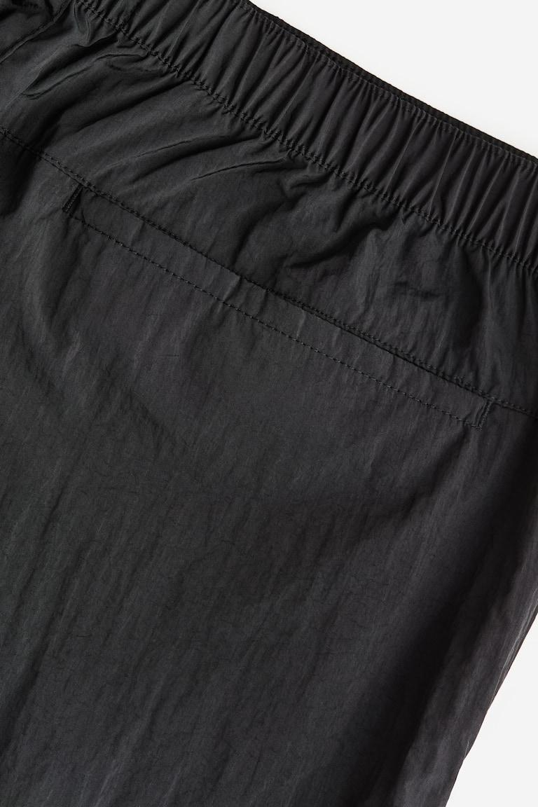 H&M Pantalón corto de nailon Regular Fit - Negro - HOMBRE Liquidación