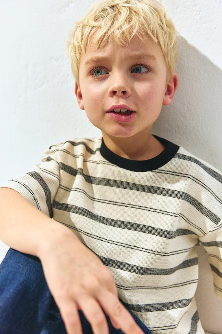H&M Camiseta de corte holgado en jacquard - Amarillo claro/Rayas - NIÑOS Limitado a 3 días