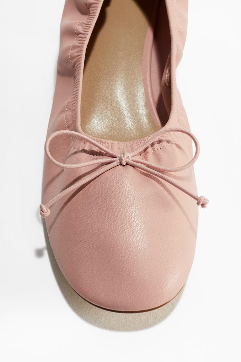 H&M Salones con lazo - Rosa empolvado - MUJER Precios de Black Friday