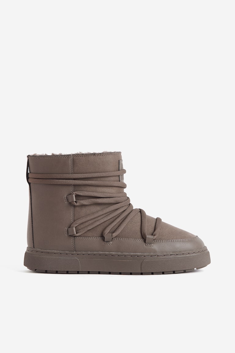 H&M Botas acolchadas con cordones - Negro - MUJER Libre de impuestos