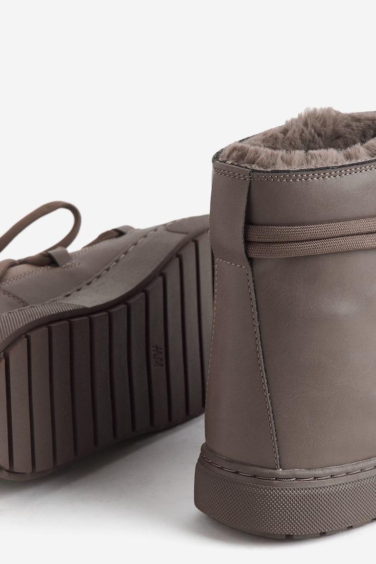 H&M Botas acolchadas con cordones - Negro - MUJER Libre de impuestos