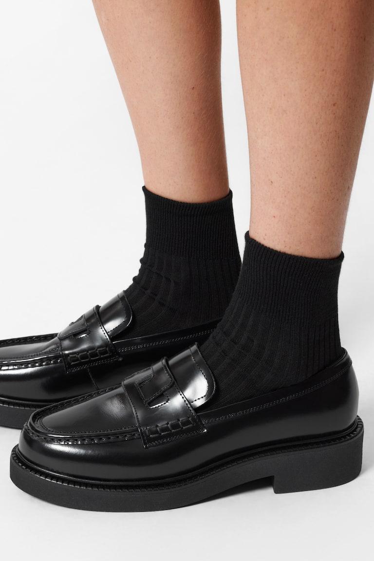 H&M Chunky Leather Loafers - Rojo - MUJER Liquidación
