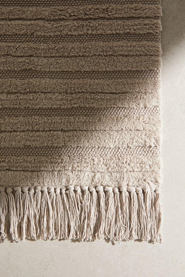 H&M Alfombra de baño de algodón con flecos - Beige claro - HOME Rebajas online